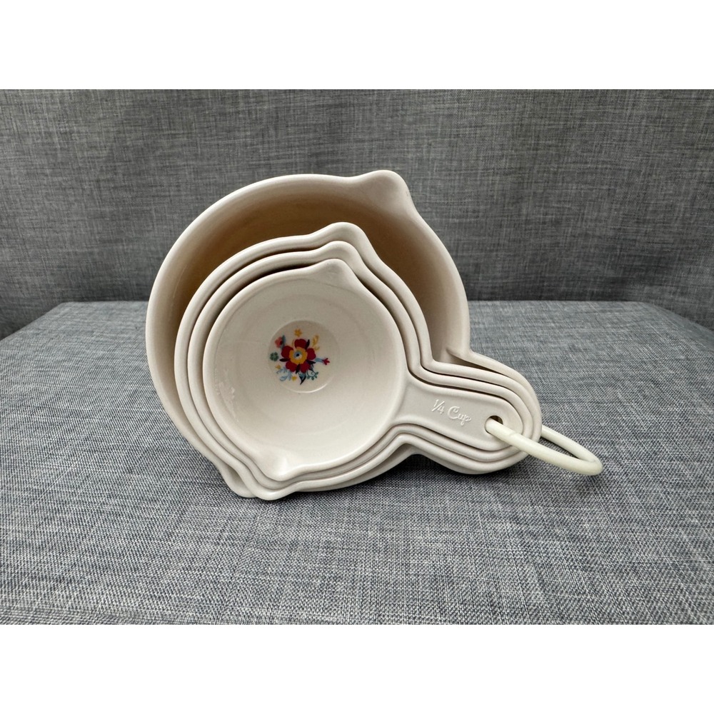 Pioneer Woman Measuring Graduated Cups Keepsake Floral Bake Set